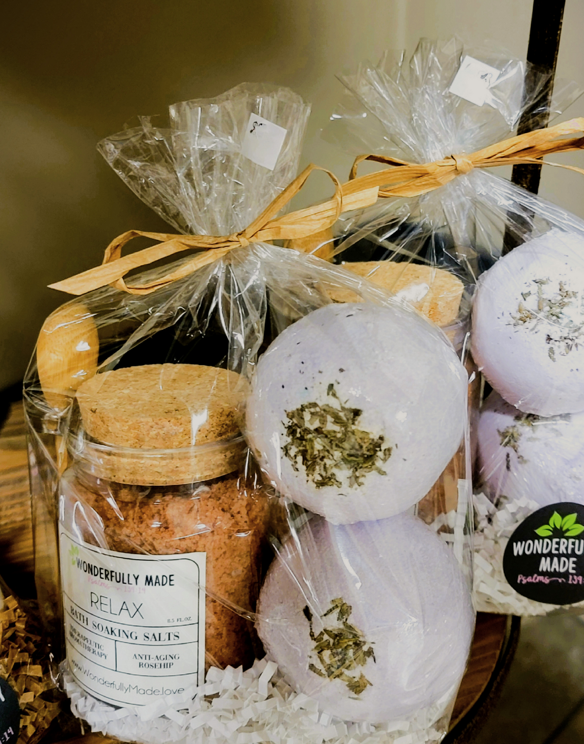 Relax Bath Salts & Lavender Bath Bomb Gift Set