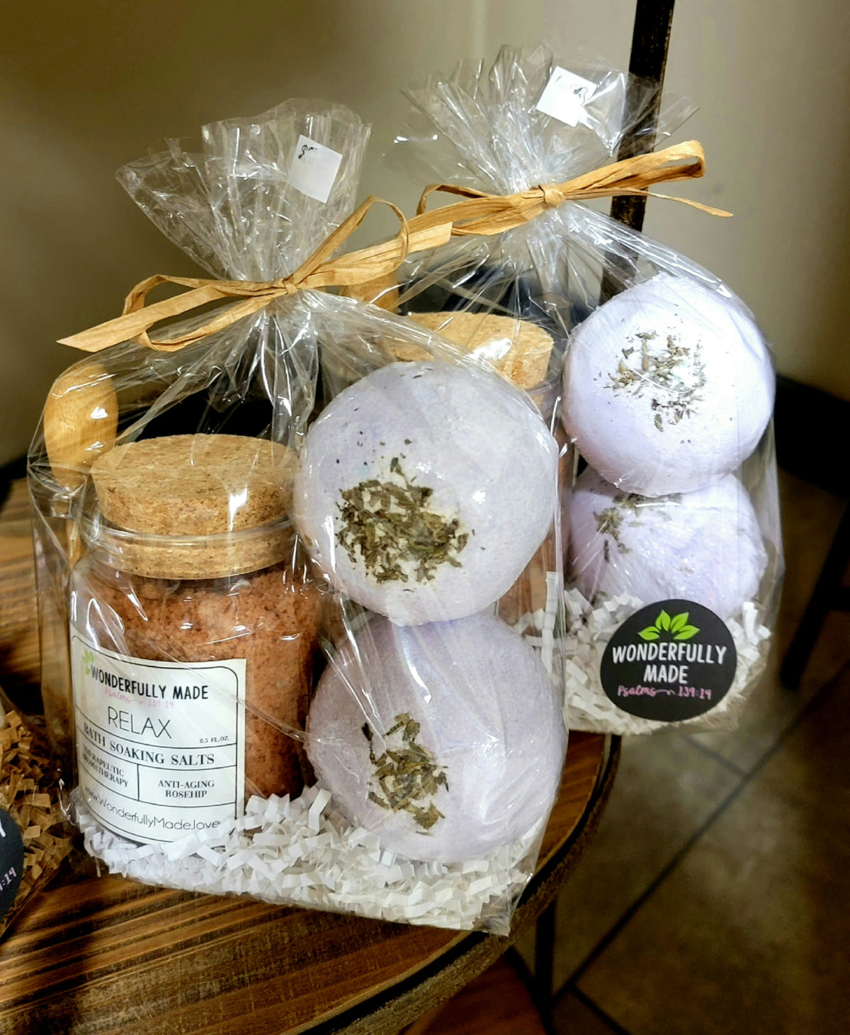 Relax Bath Salts & Lavender Bath Bomb Gift Set