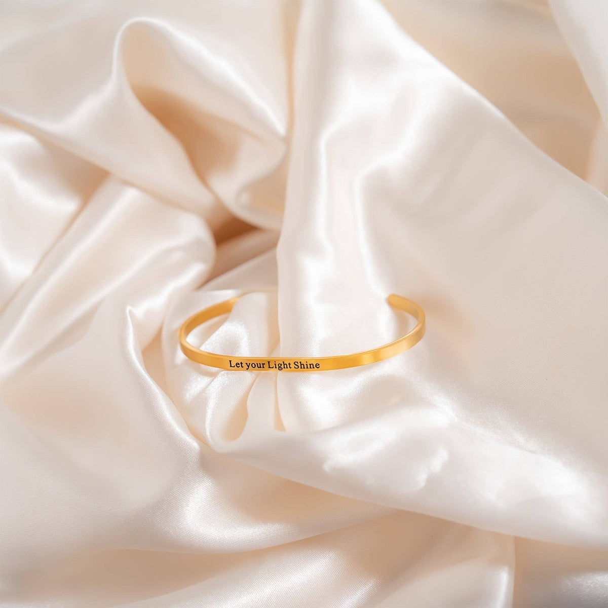 18K Gold PVD Stainless Steel Let your Light Shine Bracelet: Gold - Made in USA