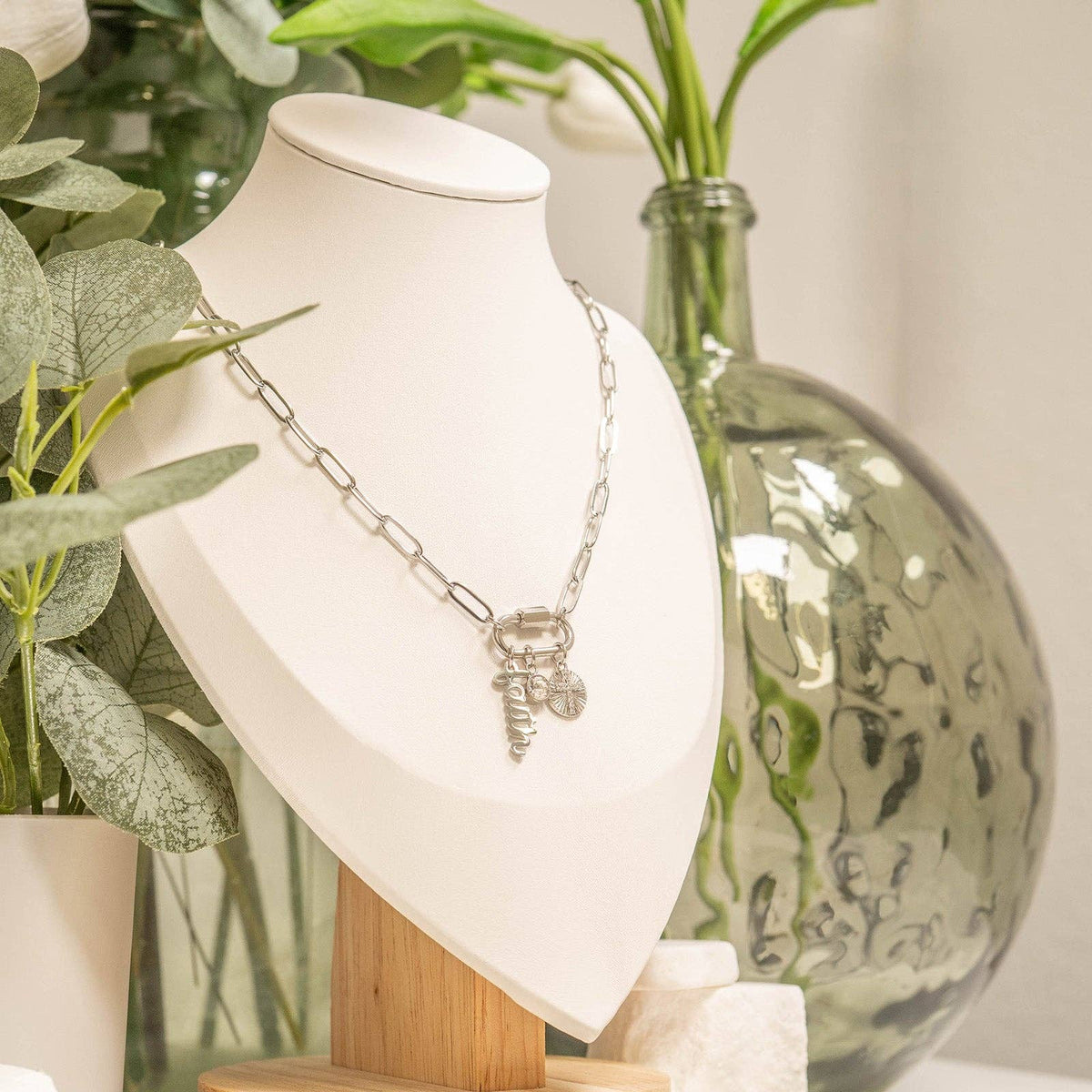 18K Gold PVD Paperclip Carabiner Necklace: Gold