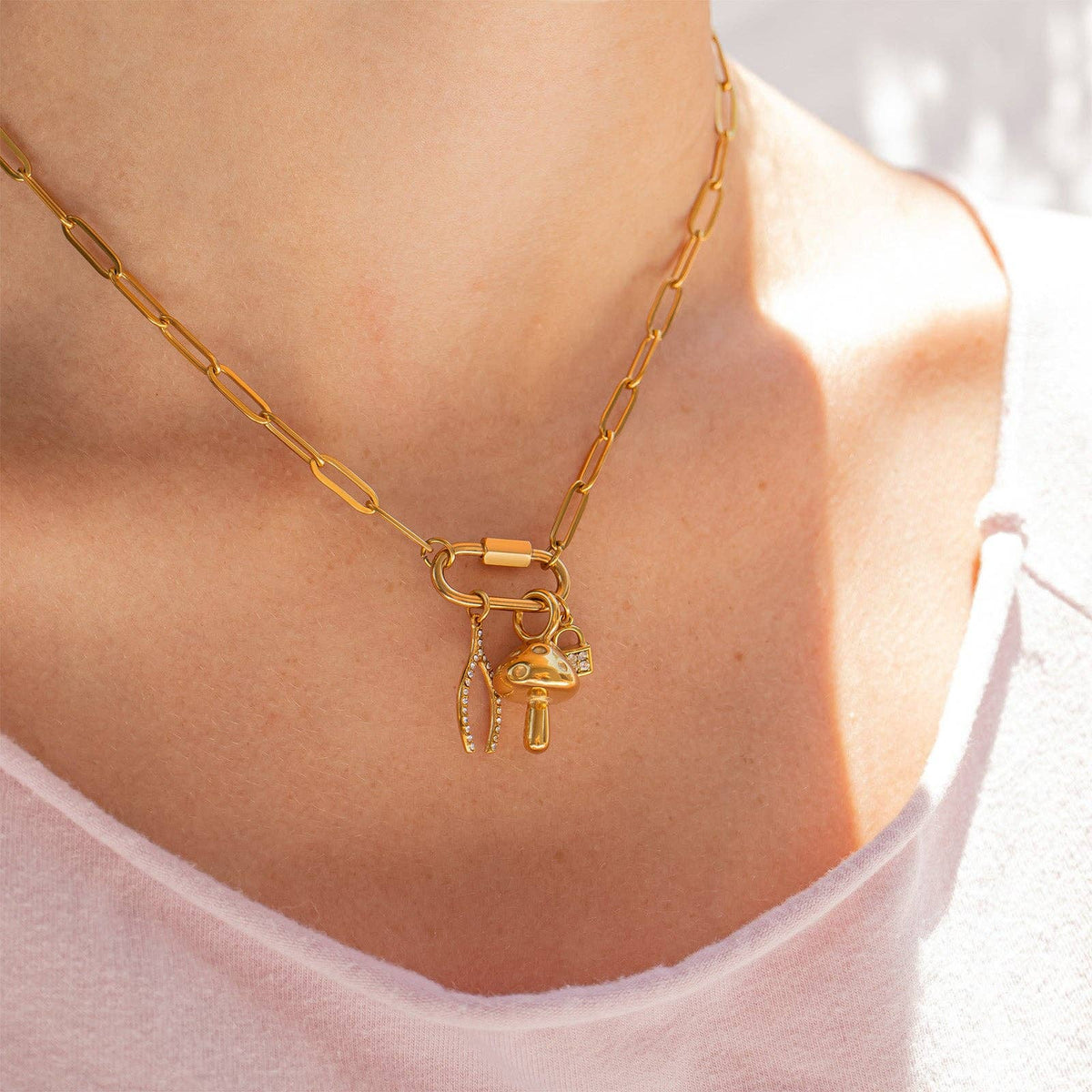 18K Gold PVD Paperclip Carabiner Necklace: Gold