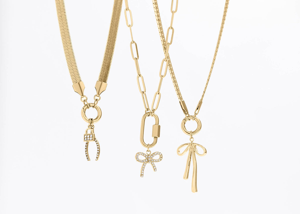 18K Gold PVD Paperclip Carabiner Necklace: Gold