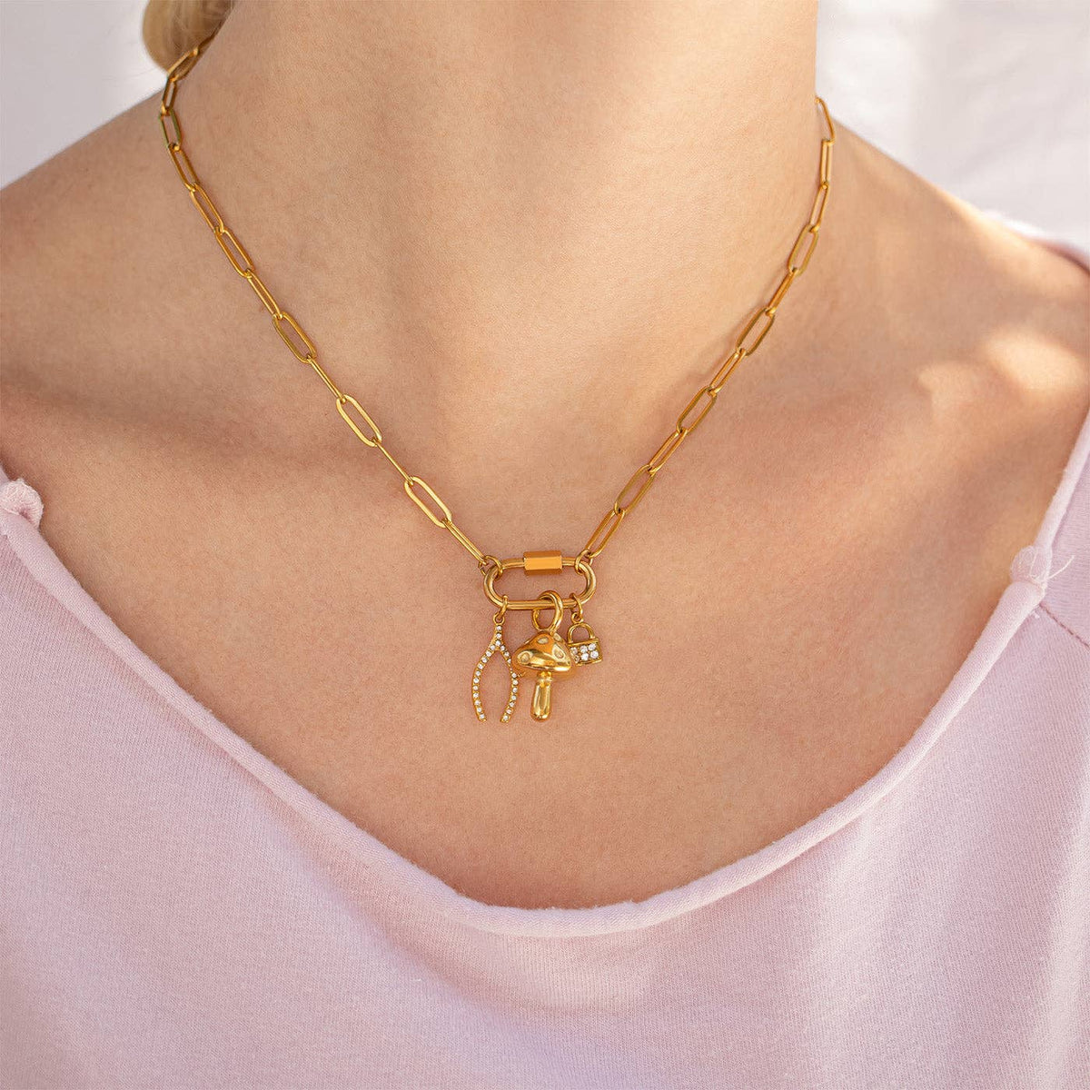 18K Gold PVD Paperclip Carabiner Necklace: Gold