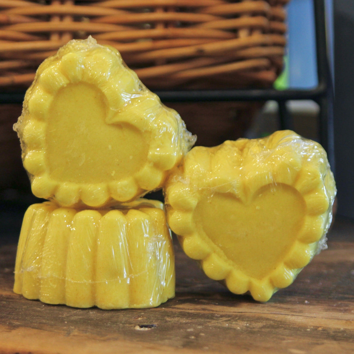 Lemon Rose Natural Bubble Bomb | 4.7 oz