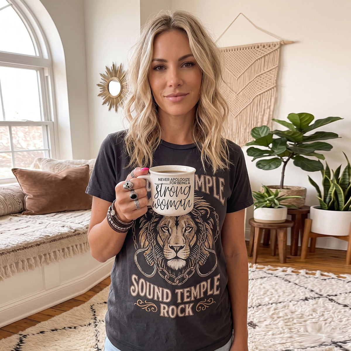 Never Apologize for Being a Strong Woman Ceramic Mug